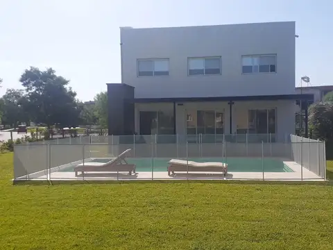 Casa en Venta al Noreste
