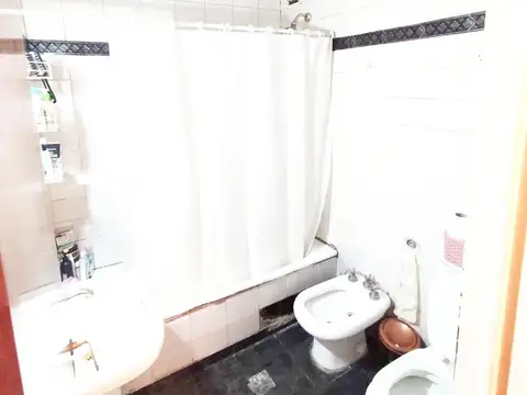Departamento 3 ambientes con 2 baños