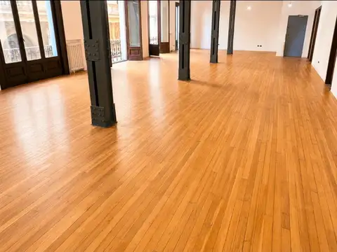 Oficina en Alquiler 70 años