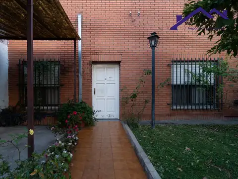 Venta de Casa 3 Ambientes sobre Lote Propio en Sáenz Peña, Tres de Febrero