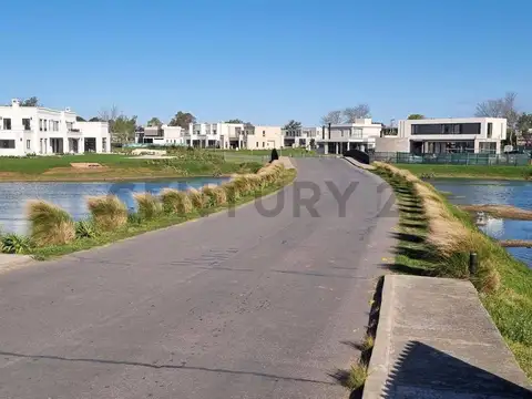 Venta LOTE en GREENVILLE POLO RESORT HUDSON BERAZATEGUI 800 m2 Financiación