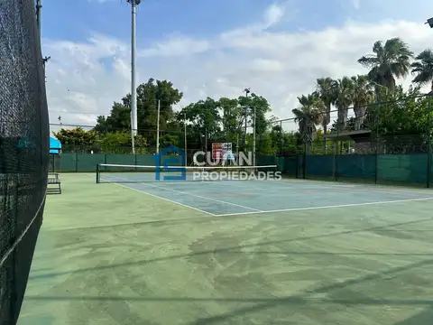 Casa en Venta con 5 cocheras