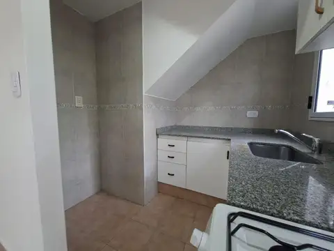 Depto Tipo Casa en Alquiler 17 años
