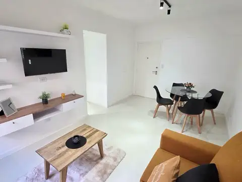 Departamento dos ambientes c/ventana a la calle, reciclado, amoblado y equipado