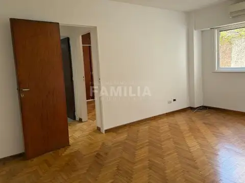 French 2600, Piso 2