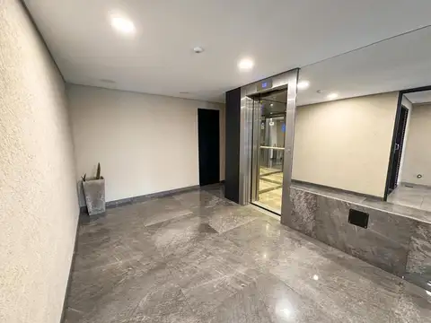 VENTA MONOAMBIENTE EN ABASTO