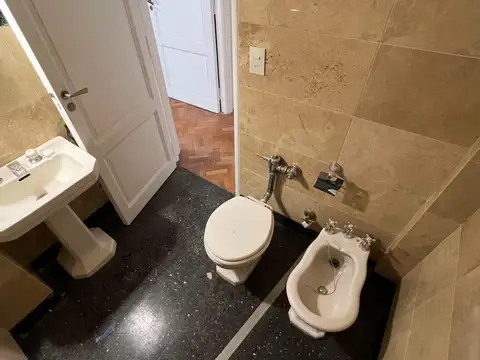Departamento en Alquiler con 1 cocheras