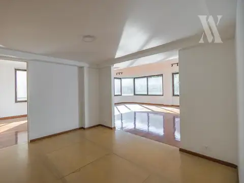 Departamento en Venta con 2 cocheras