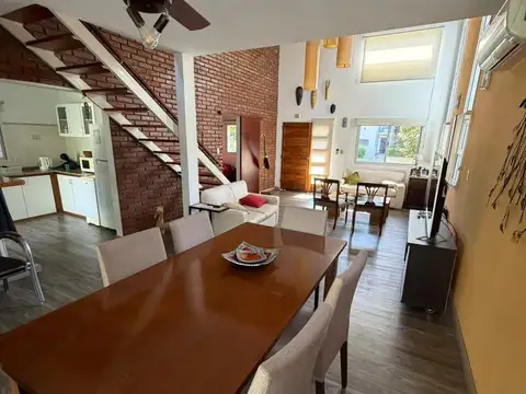 Casa en Alquiler de 3 dormitorios