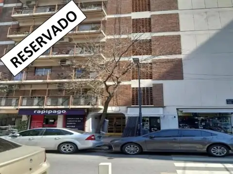 Depto 2 amb al frente c/balcón