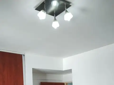 Departamento en Alquiler en Caseros, $ 490.000