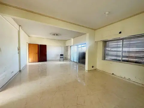Galpon en Venta en Lanus Oeste, USD 195.000