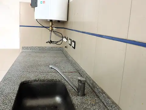 Departamento en Alquiler en Monte Castro, $ 600.000