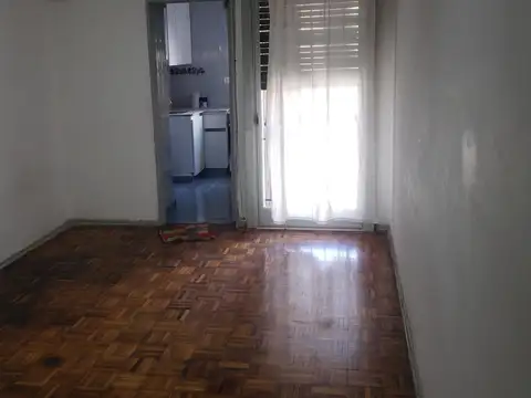 Avenida San Juan 2100, Piso 4