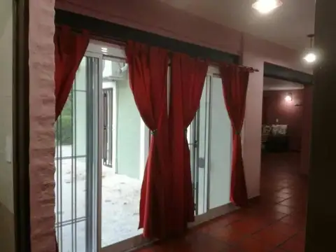 Casa 3 ambientes con 3 baños