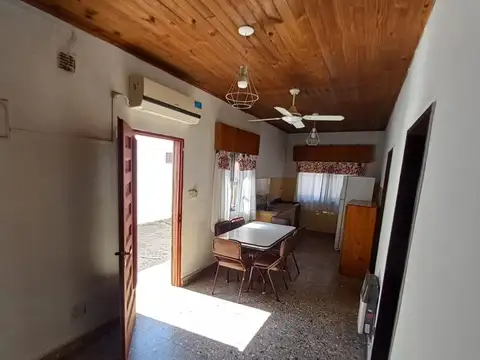 Casa 3 ambientes con 1 baño