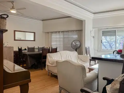 Depto Tipo Casa en Venta de 6 ambientes