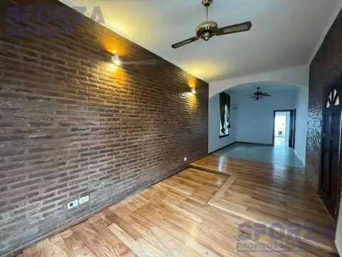 Casa en Alquiler al Oeste