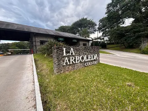 VENDO TERRENO EN COUNTRY LA ARBOLEDA 