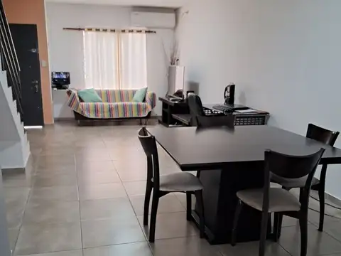 Depto Tipo Casa en Venta de 3 dormitorios