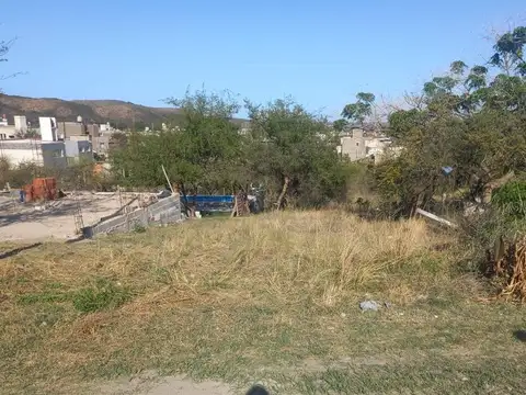 VENTA DE LOTE EN VILLA SAN NICOLAS, MALAGUEÑO