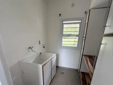 Casa 6 ambientes con 6 baños