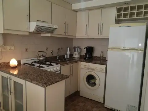 Departamento en Alquiler en Caseros, $ 550.000