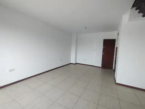 Departamento en Alquiler en Parque, $ 590.000