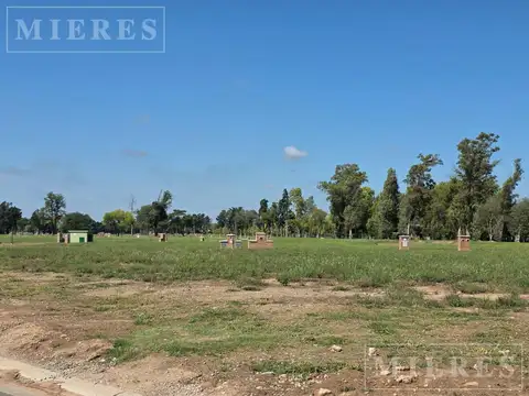 Lote de 1210m² en venta en La Estela, Pilar