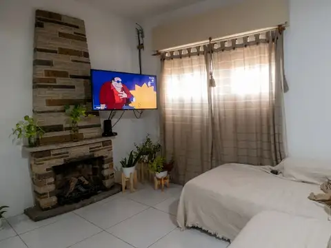 Depto Tipo Casa 4 ambientes con 1 baño