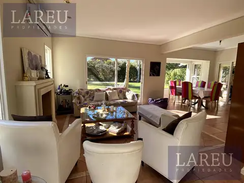 Casa 3 ambientes con 3 baños