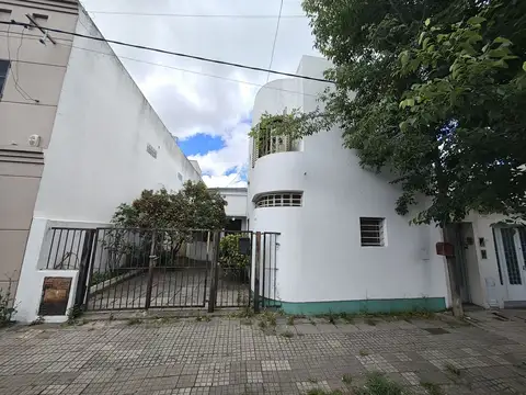VENTA DE CASA DE 3 DORMITORIOS EN LA PLATA