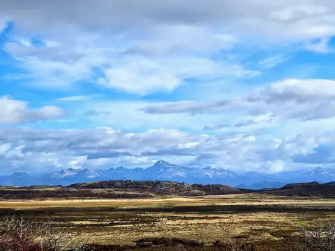 Campo en Rio Pico