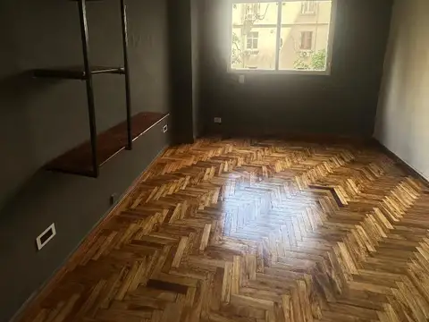 Cerrito 1548 , Piso 4