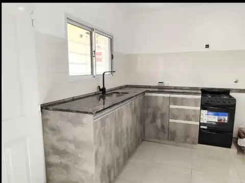 Departamento 4 ambientes con 2 baños