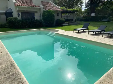 Casa en alquiler temporal- 2da de diciembre - enero-  febrero 2027c bella vista