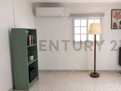 1 Entre 34 y 35 100, Piso 0
