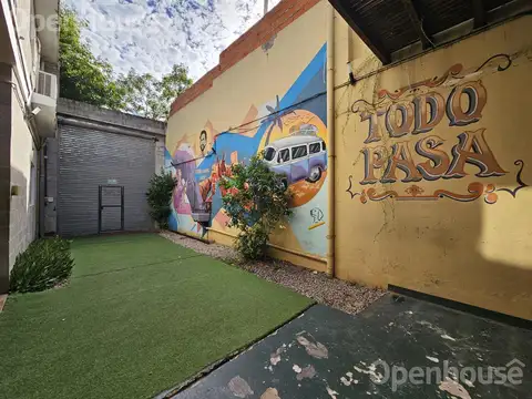 Propiedad Comercial ideal ideal Oficinas o Estudio.