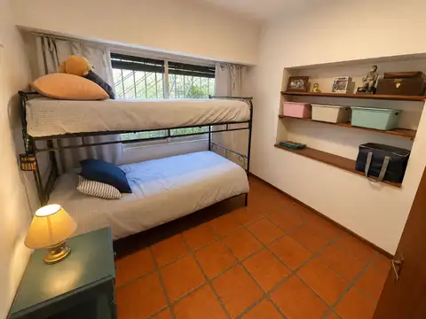 Casa 3 ambientes con 2 baños