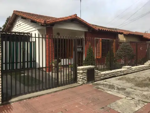CASA 3 AMBIENTES EN VILLA LUZURIAGA