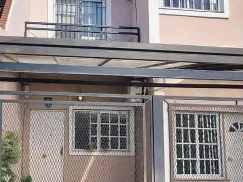 Duplex tres ambientes castelar norte 