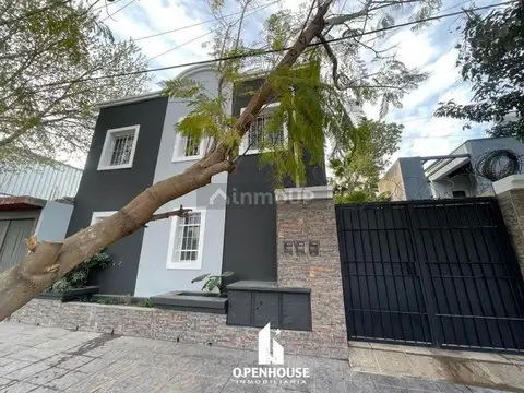 OPENHOUSE ofrece en alquiler  DÚPLEX en calle Italia de Las Heras