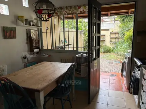 Casa 5 ambientes con 2 baños
