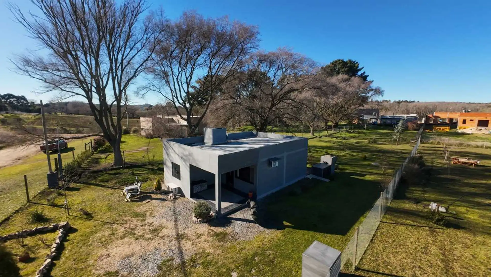 Casa 2 dorm, 2 baños en venta — La Elena