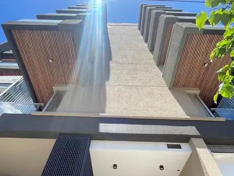 Avenida Juan Bautista Alberdi  3056 - Piso 7 D