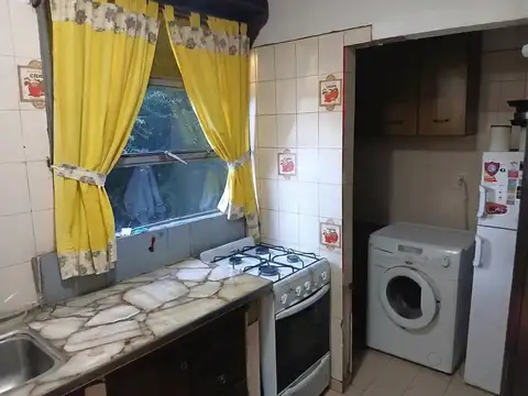 Directorio 1900, Piso 2