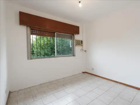 Depto Tipo Casa en Venta en Quilmes Oeste, USD 70.000