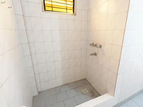 Joaquin V. Gonzalez 4200, Piso 1
