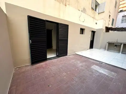 VENTA DEPTO 2 DORM PATIO RECICLADO NUEVA CORDOBA
