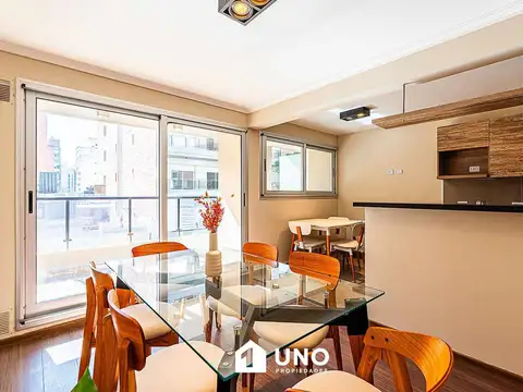 Catamarca y España - Amplio Dpto de 2 Dormitorios Externo. Cochera disponible.